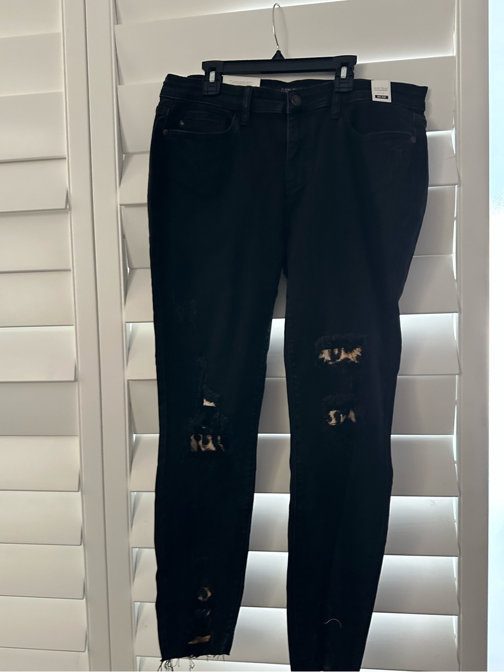 NWT Judy Blue Black Distressed Skinny Jeans Size 13/31